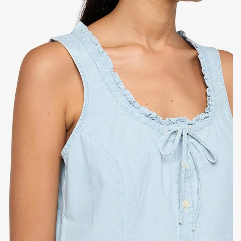 Levi’s Light Blue Ruffled Sleeveless Top
